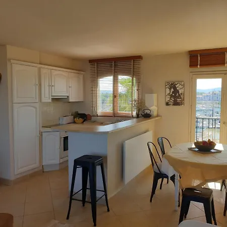 Brigantine Golfe De Saint-tropez Апартаменты *